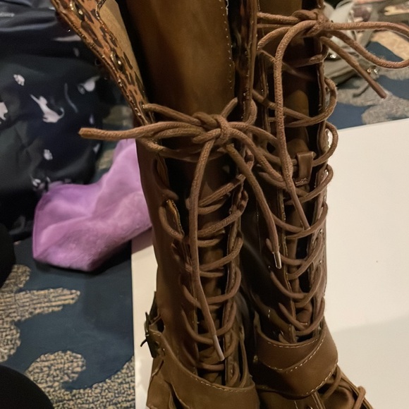 Lace up boots size 5 - Picture 3 of 5